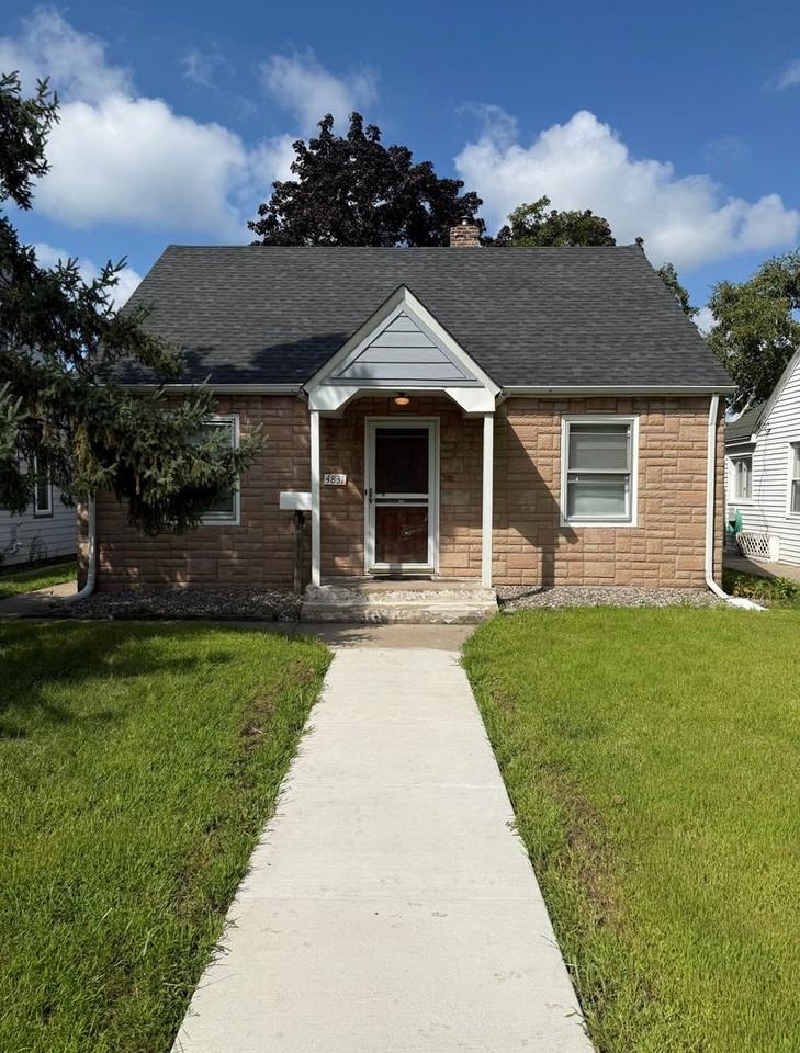 4831 Dupont Ave N - Photo 2 of 12