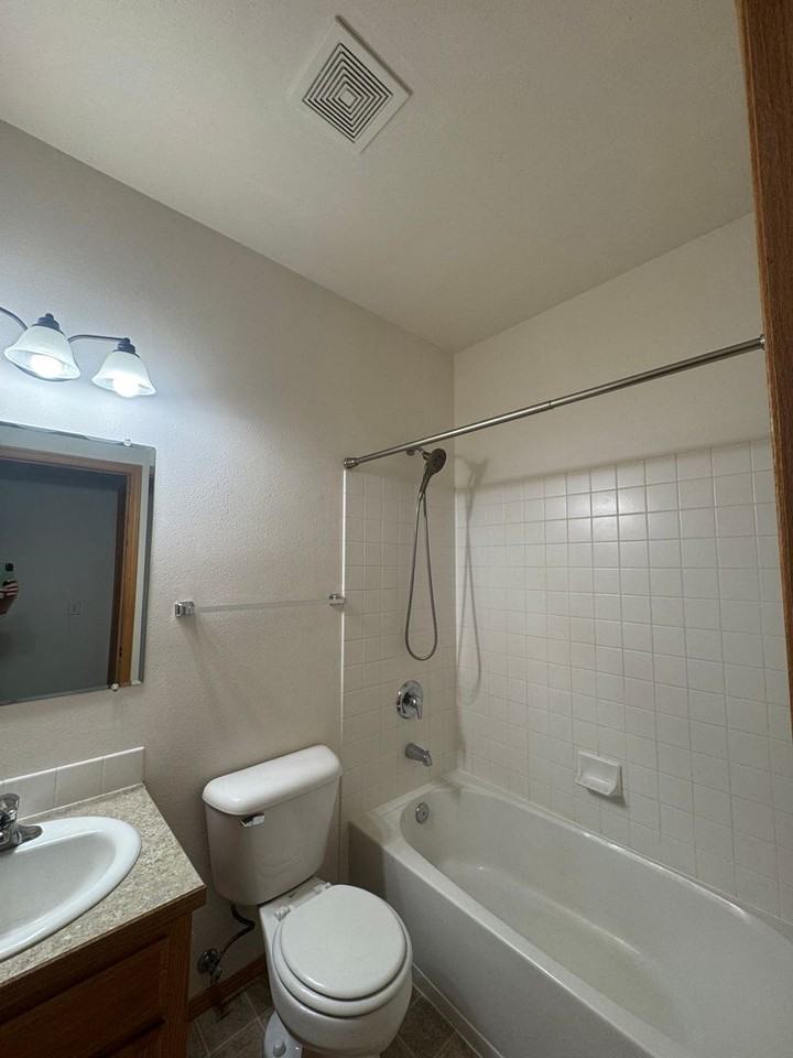 204 S 90th Ave - Photo 3 of 15