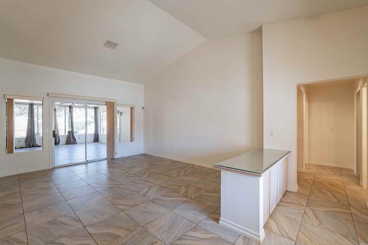 2825 Castle Bar Drive - Photo 6 of 36