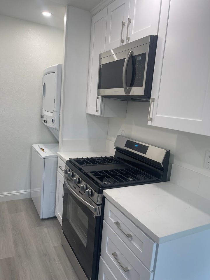 The Shade Tree Apartments - Photo 4 of 21