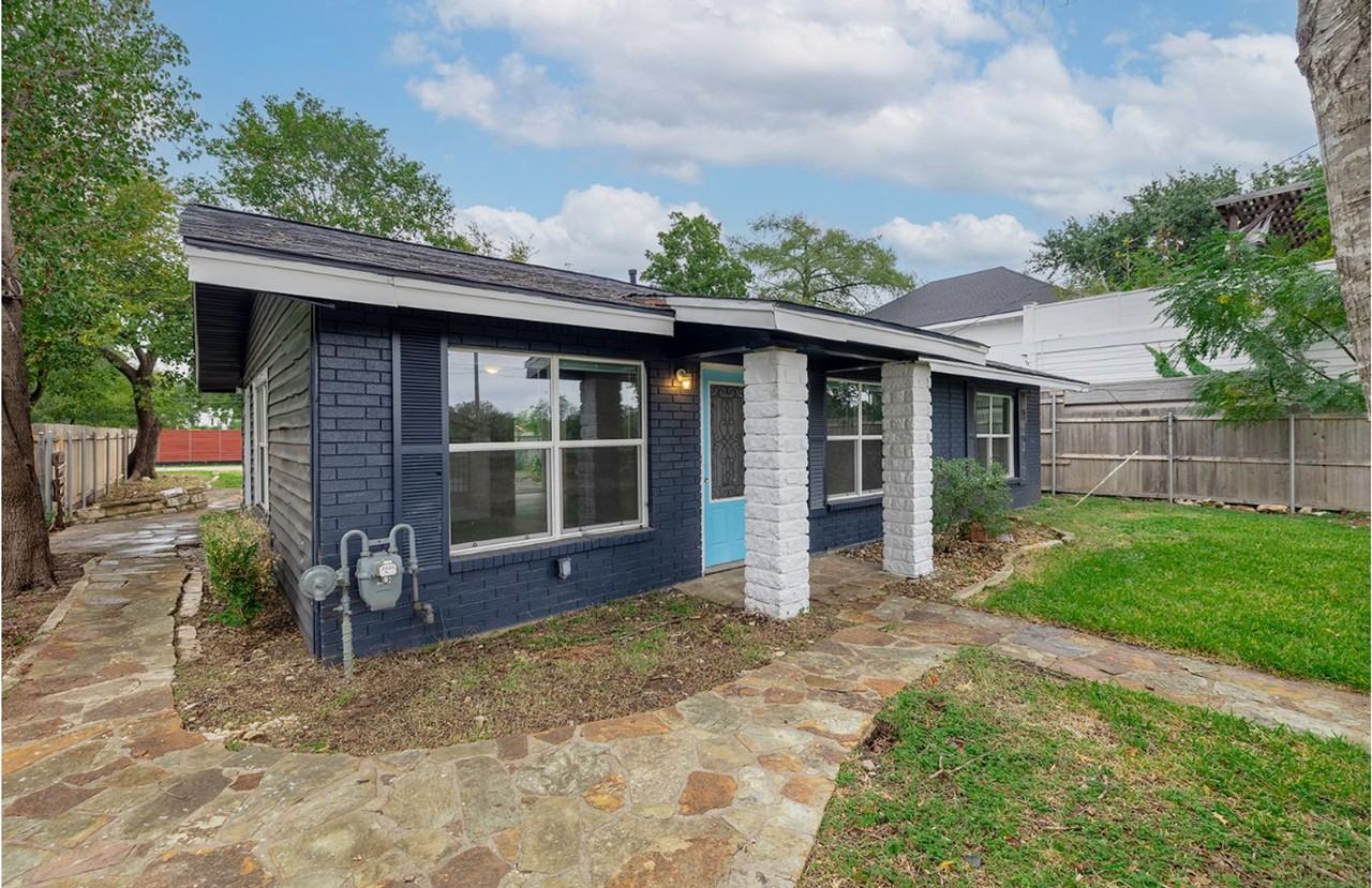 704 E Mcneil Rd - Photo 2 of 14