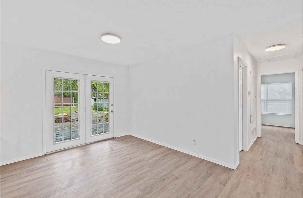 704 E Mcneil Rd - Photo 6 of 14