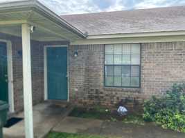 featured image of 350 350 South Davis A-B #B