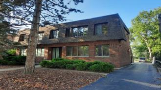 242 W Slade St Palatine IL 60067 - Photo 1 of 1