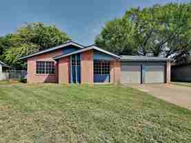 2503 Roberts Cir - Photo 1 of 1