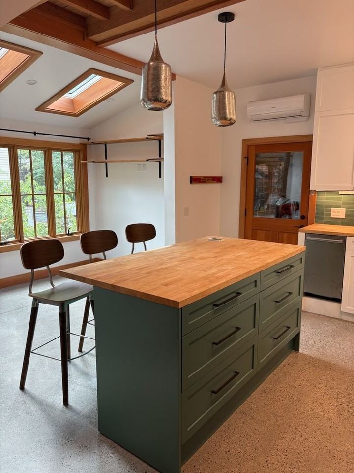 417 W Story St - Photo 2 of 18