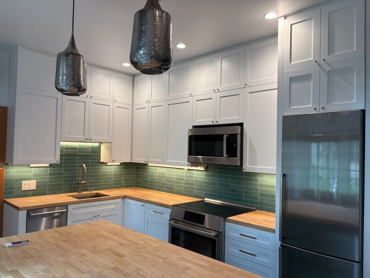 417 W Story St - Photo 3 of 18