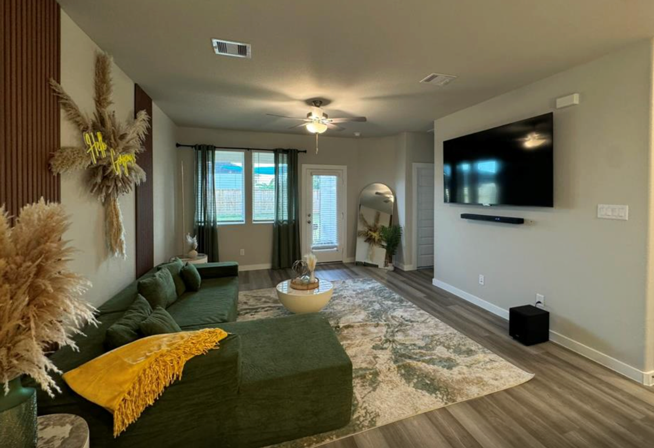 5608 Madden Ln - Photo 2 of 9