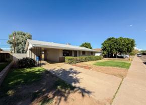 834 W 10th St - Photo 1 of 1