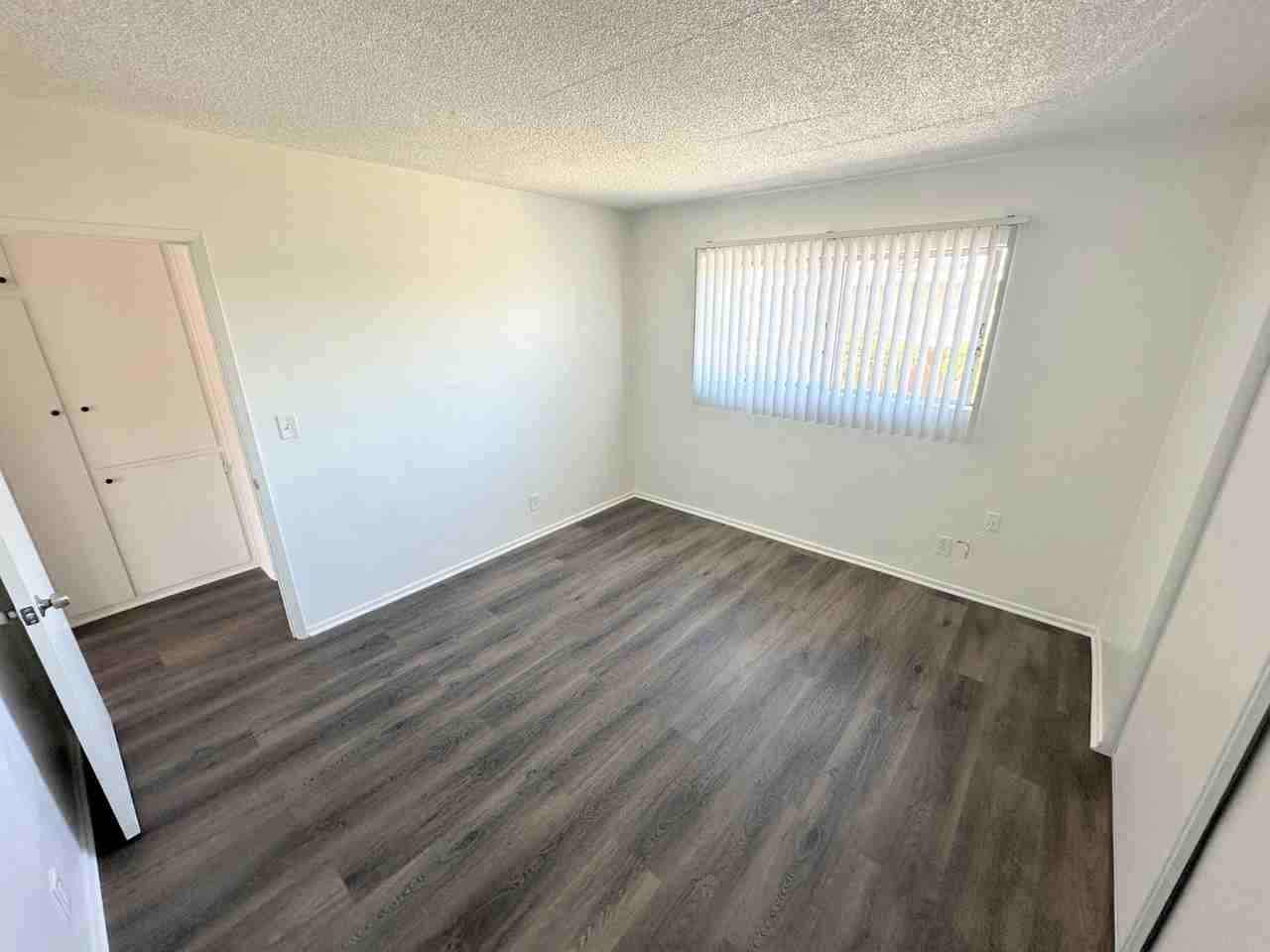 14555 Blythe St #22 - Photo 6 of 8