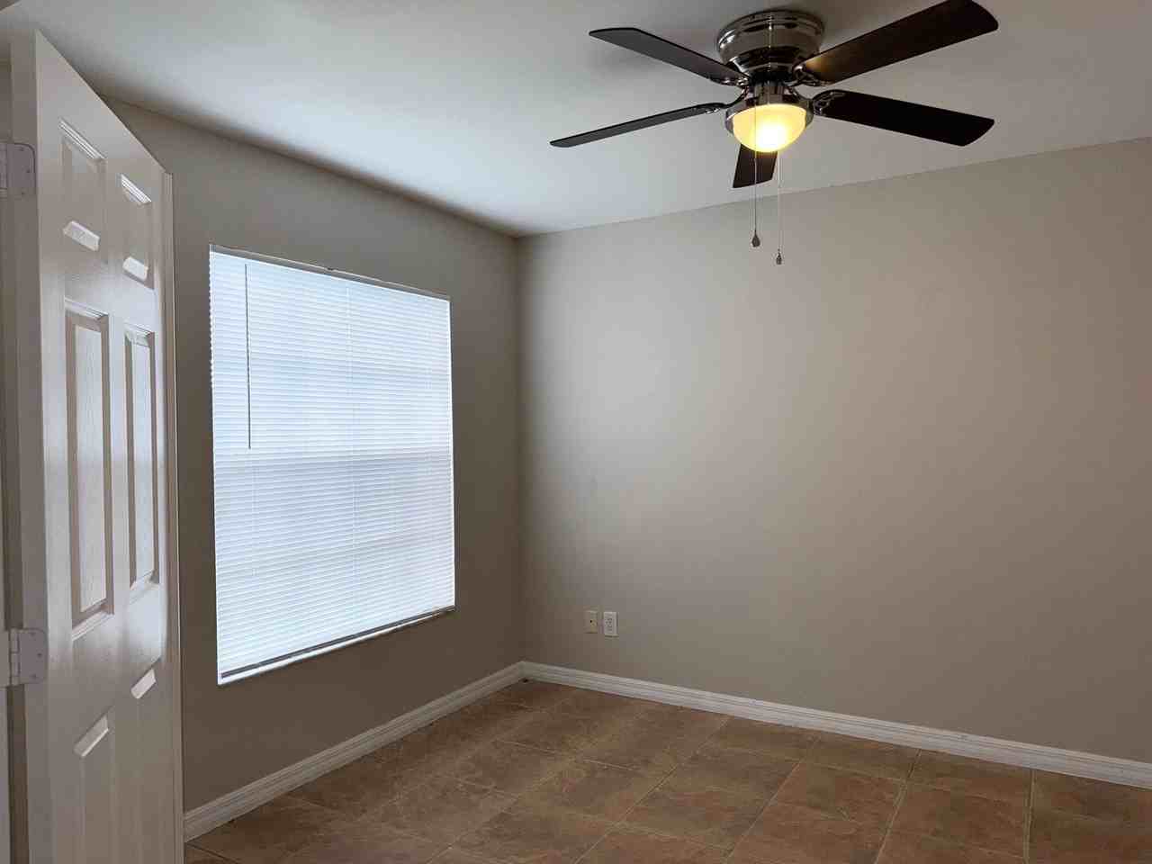 4223 Sw Santa Barbara Pl - Photo 5 of 39