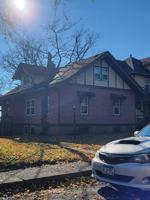 featured image of 1928 E 5th St