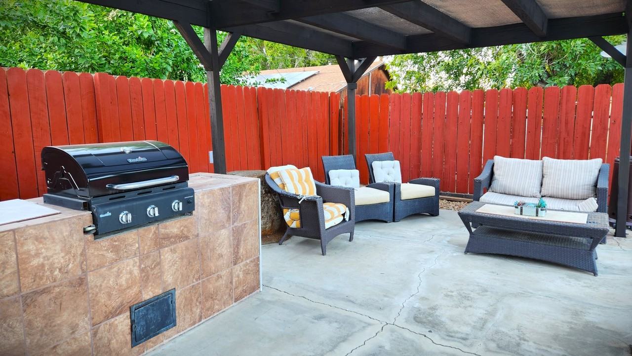 73200 Catalina Way - Photo 2 of 20