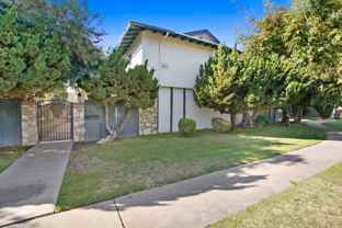 1145 N Onondaga Avenue - Photo 1 of 1