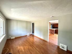 339 Collins Dr - Photo 1 of 1