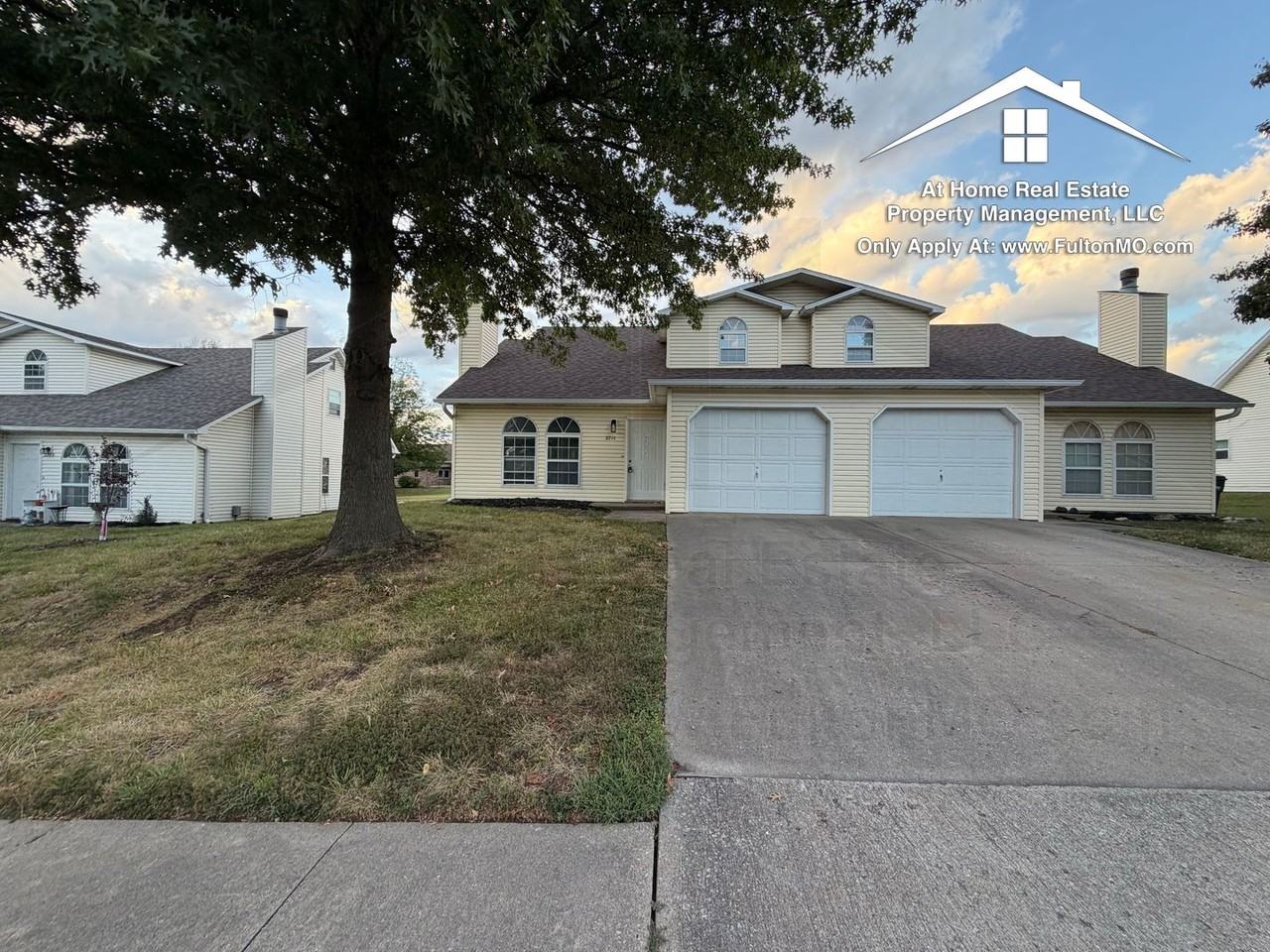 2711 Mayflower Drive - Photo 2 of 30