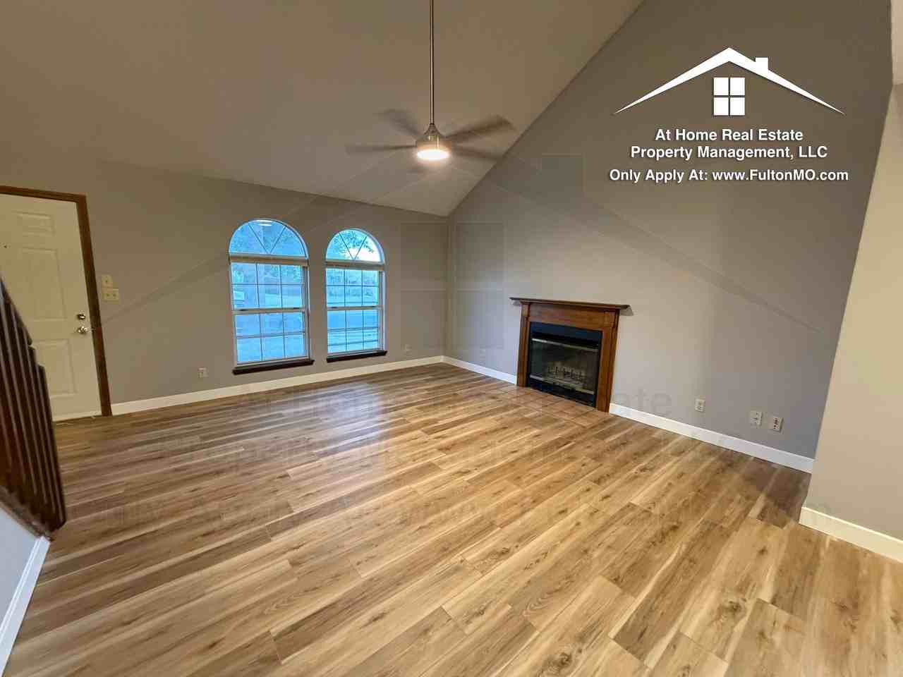 2711 Mayflower Drive - Photo 3 of 30