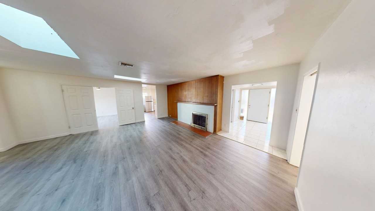 5704 Dorothy Drive - Photo 7 of 21