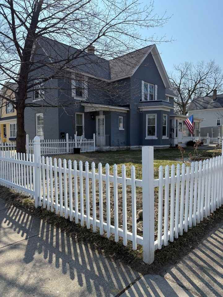 1404 Market St - Photo 2 of 24
