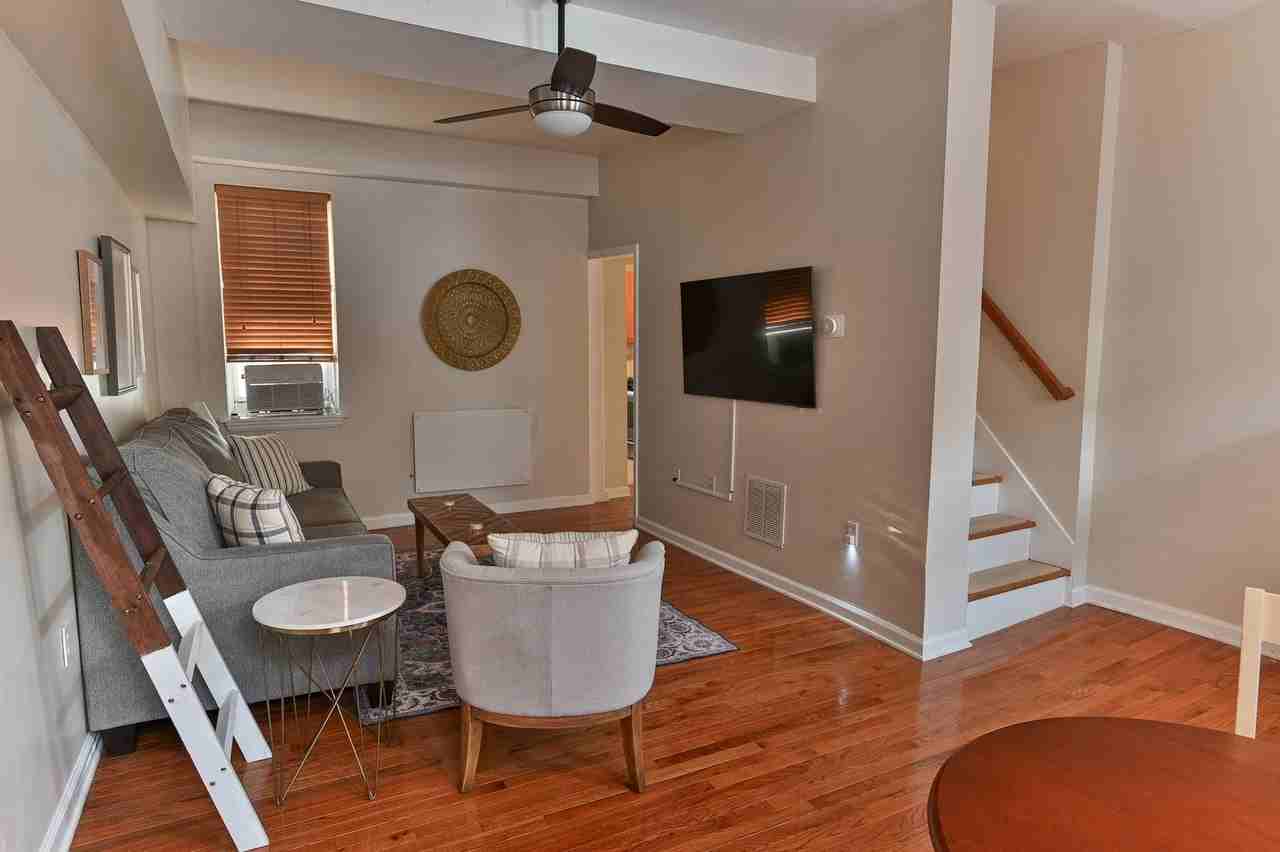 113 Vine Street - Photo 7 of 32