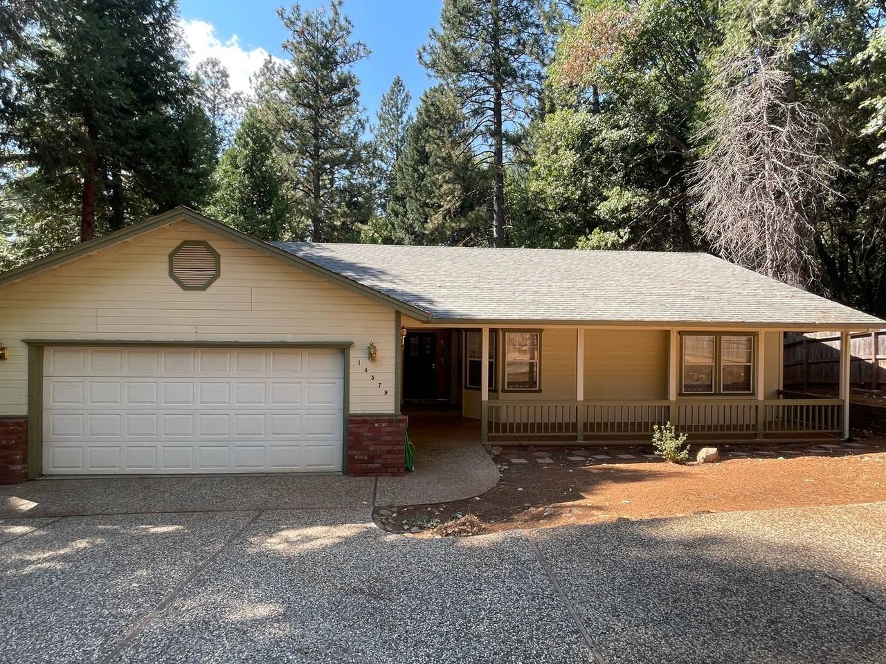 14579 Carnegie Rd - Photo 2 of 23