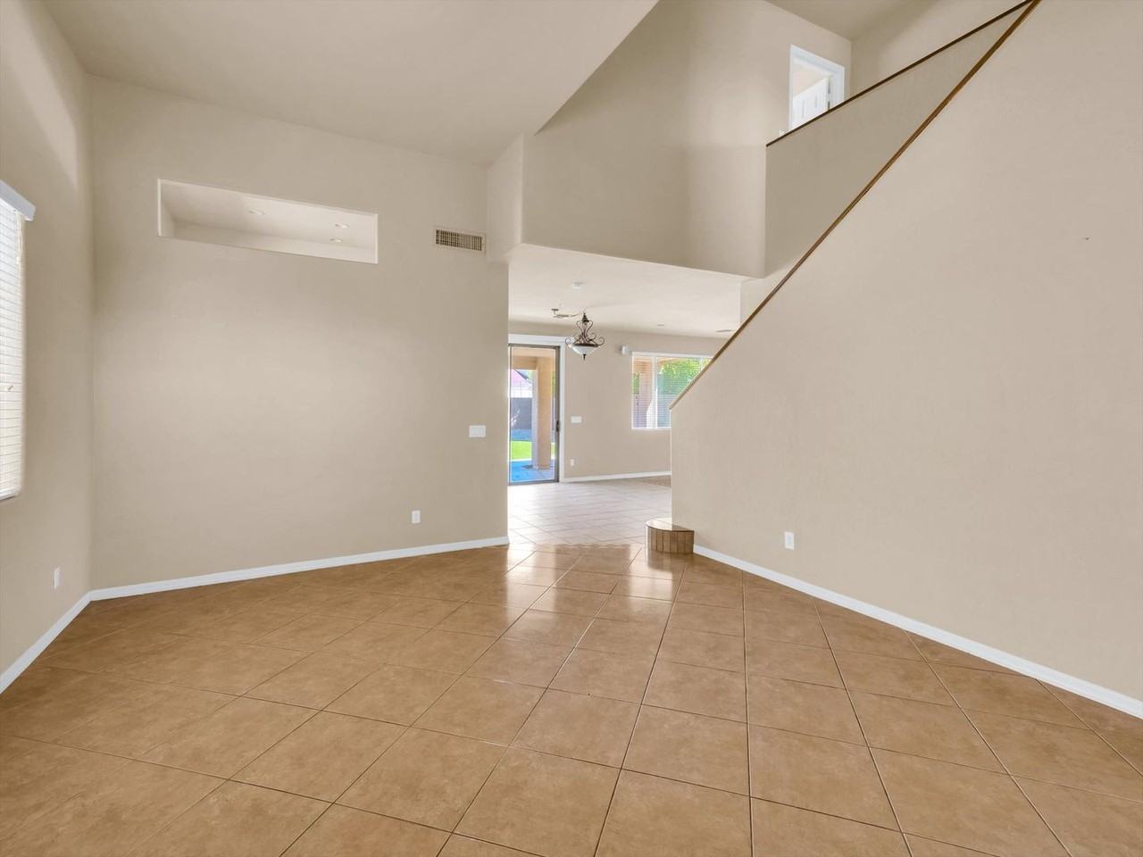 14528 West Indianola Avenue - Photo 3 of 40