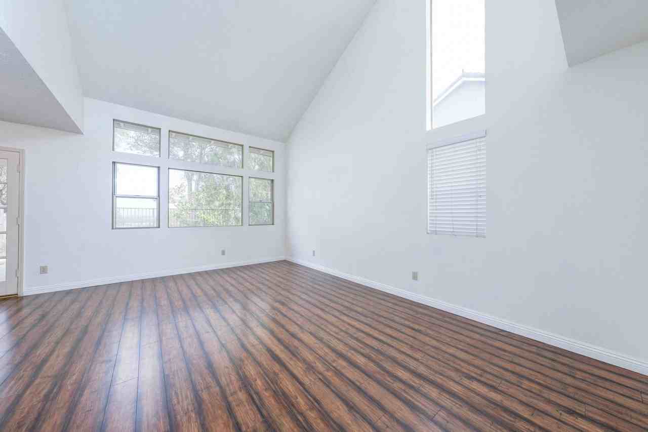 2985 Amber Drive - Photo 3 of 37