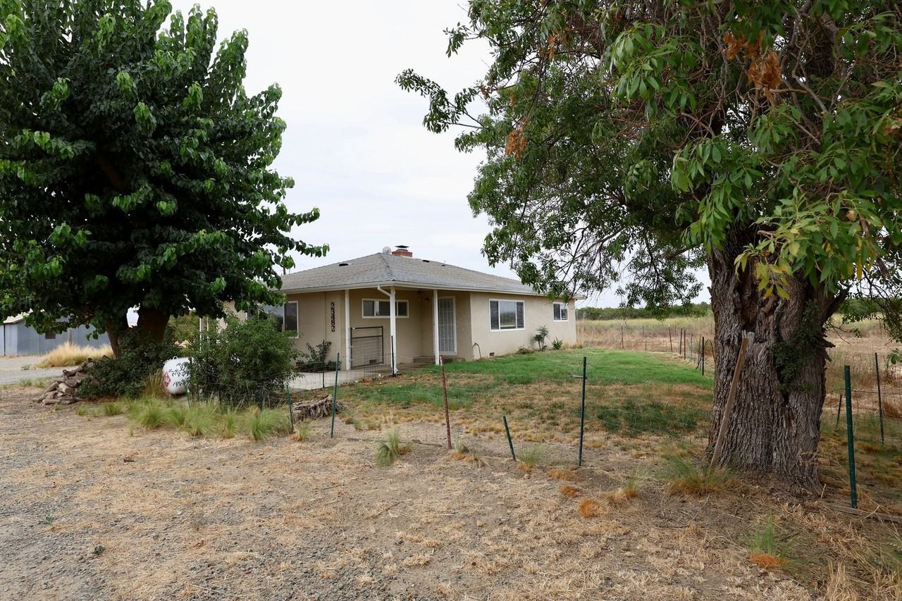 23482 County Road 89 - Photo 2 of 33