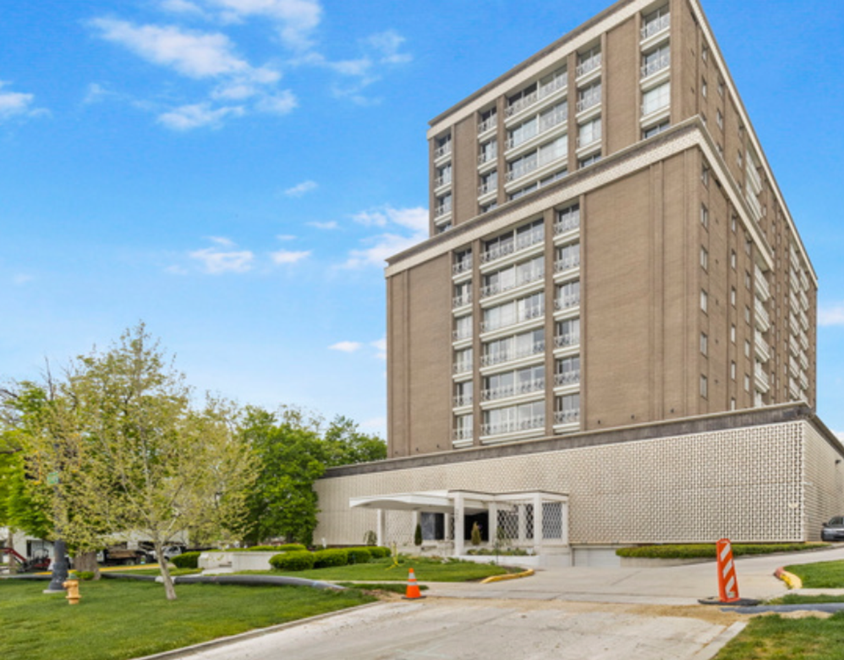 777 E South Temple #11B - Photo 2 of 33