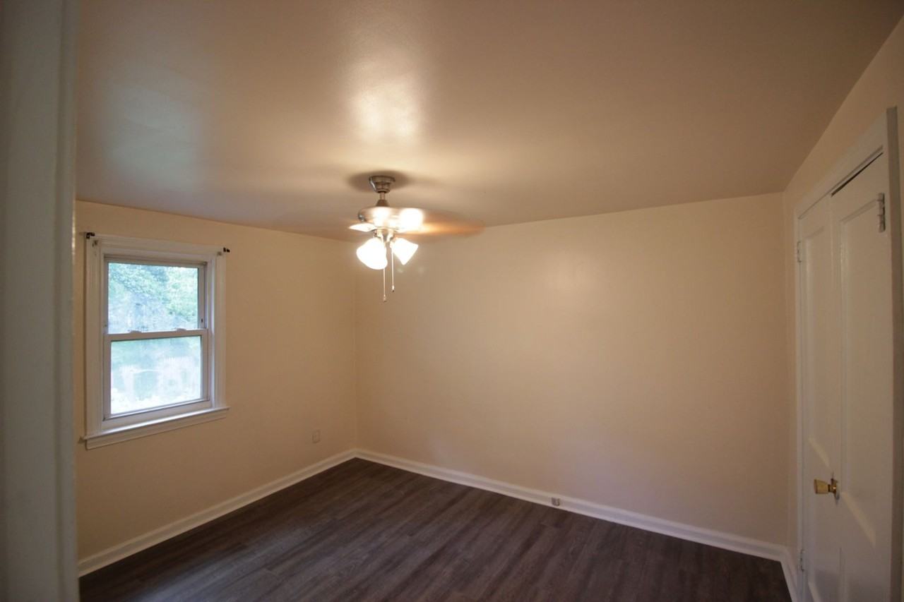 13 Paynter Dr - Photo 3 of 12