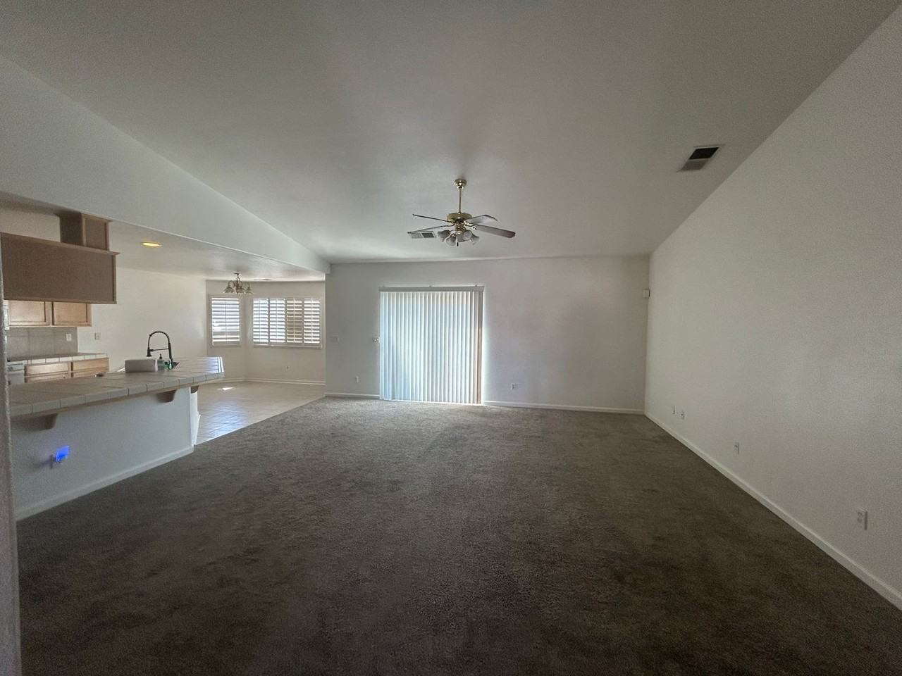 2454 Ranier Way - Photo 5 of 20
