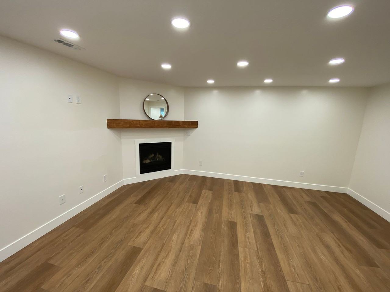 362 Hillside Cir - Photo 7 of 22