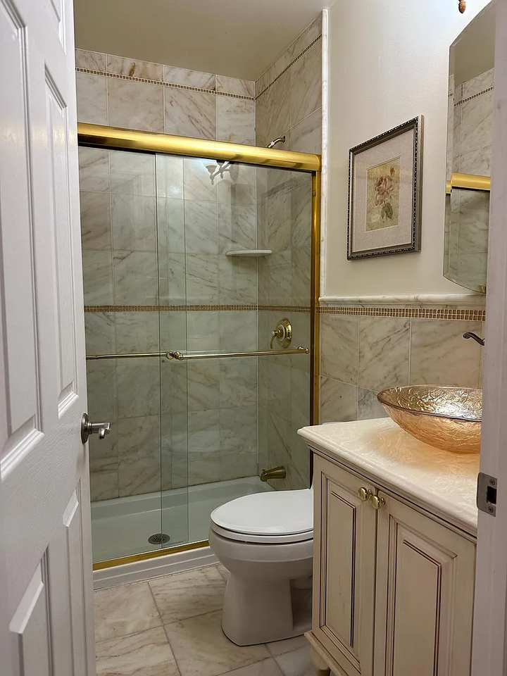 14556 175Th St , Ny - Photo 3 of 10