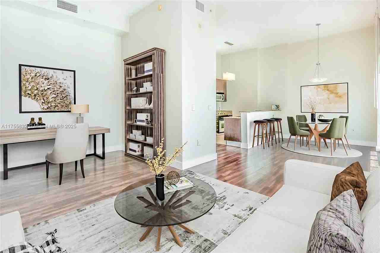 9055 Sw 73Rd Ct - Photo 2 of 29