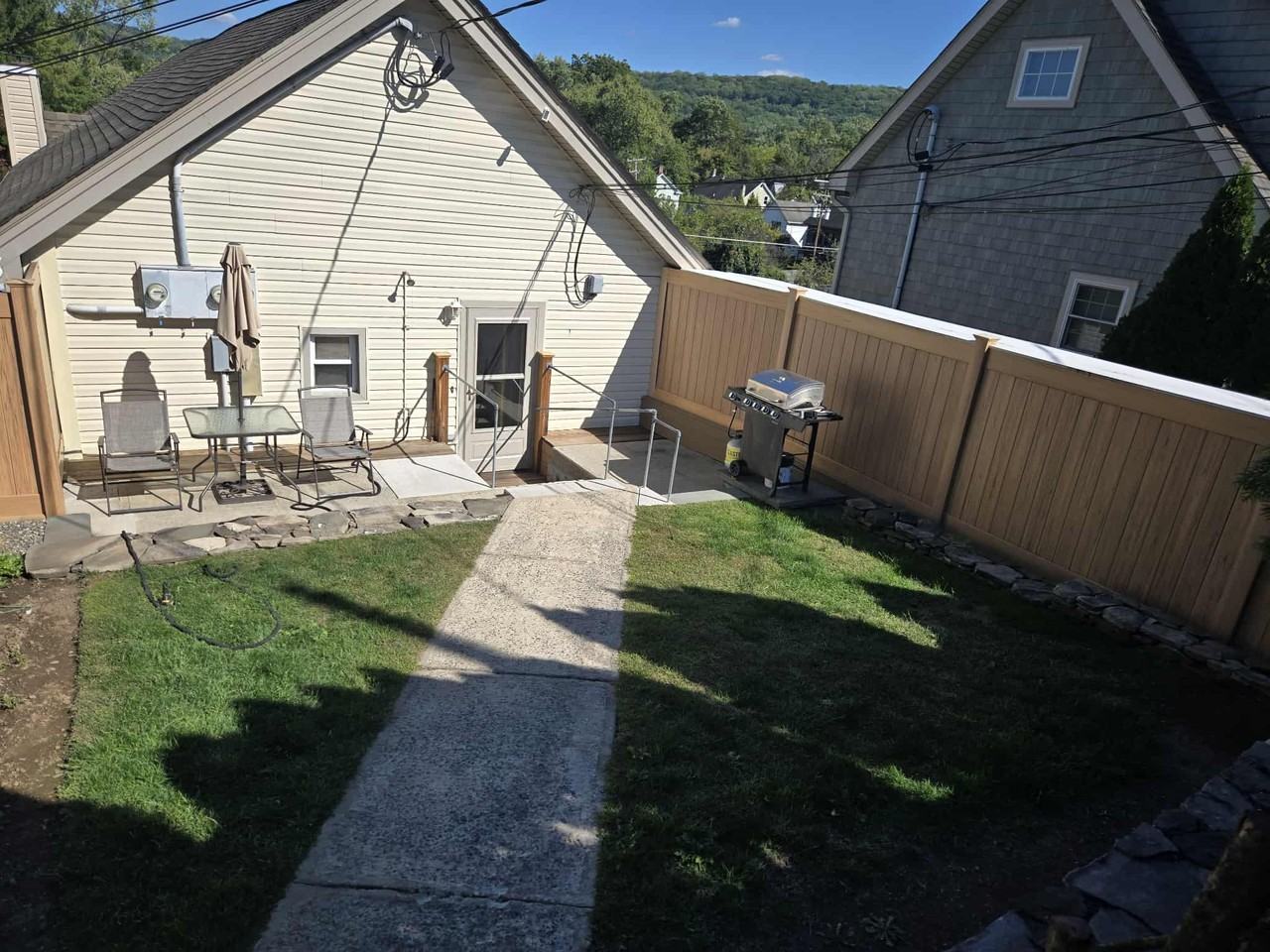 681 Easton Rd #2ndFL - Photo 2 of 25