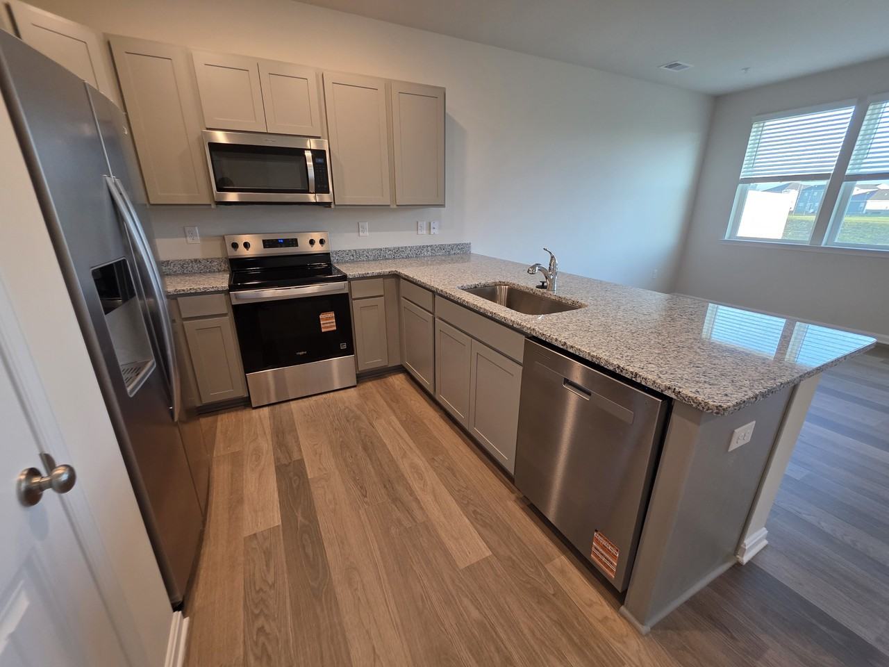 1411 Surgarplum Lane - Photo 3 of 22