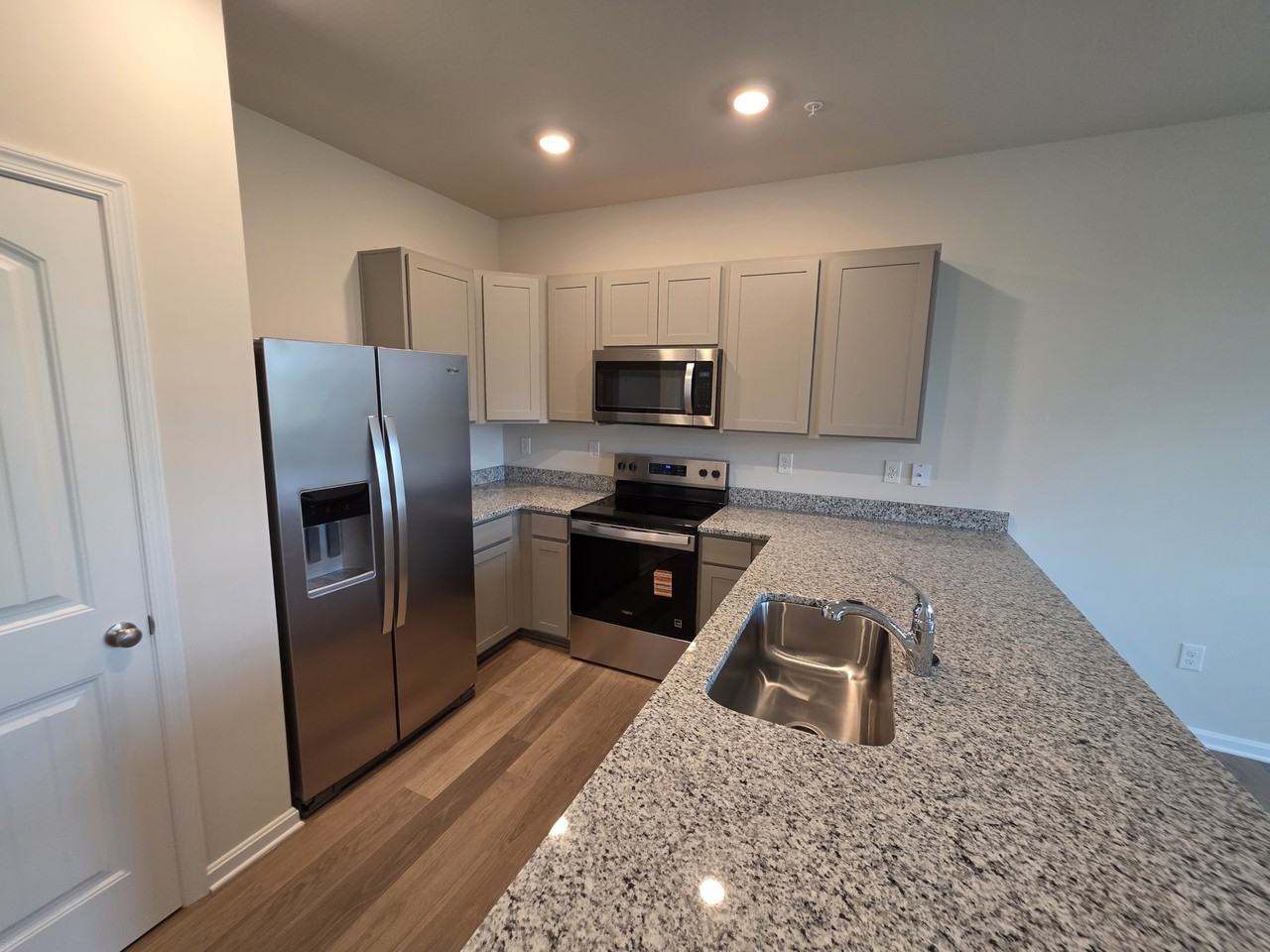 1411 Surgarplum Lane - Photo 4 of 22