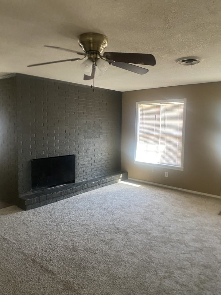 1507 South Main Street - Photo 3 of 15