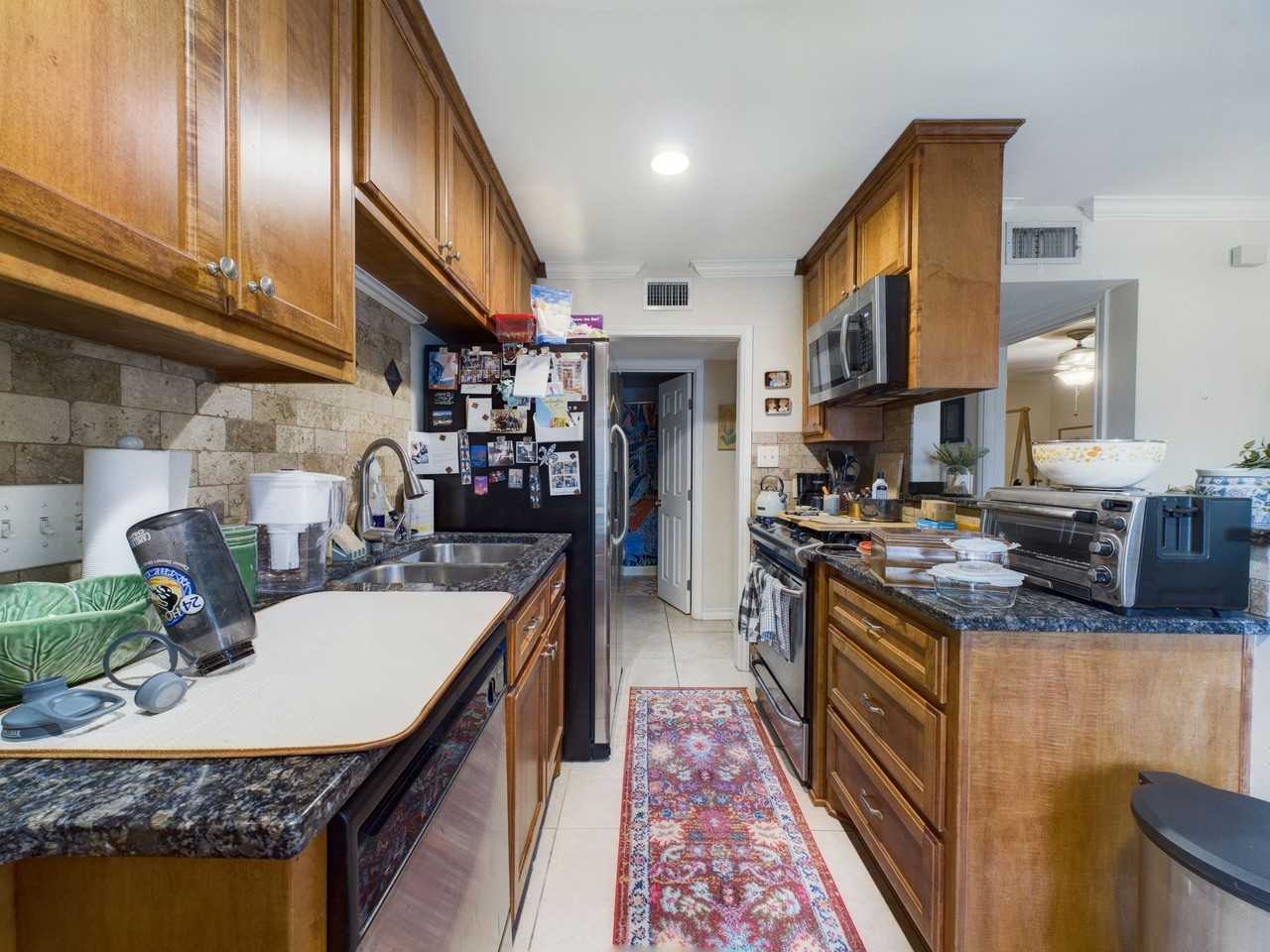 407 E 45th St #216 - Photo 6 of 13