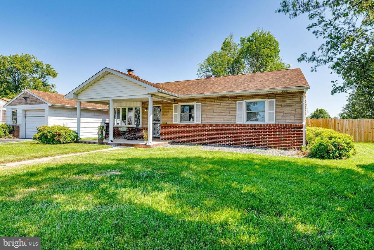 5811 Larsen St - Photo 3 of 26