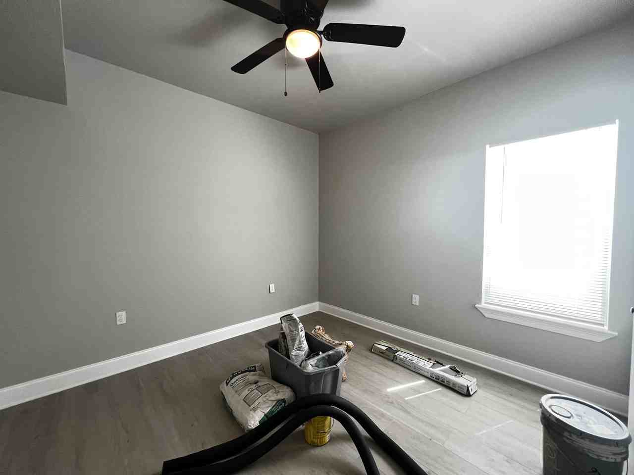 637 Iberville St - Photo 6 of 9