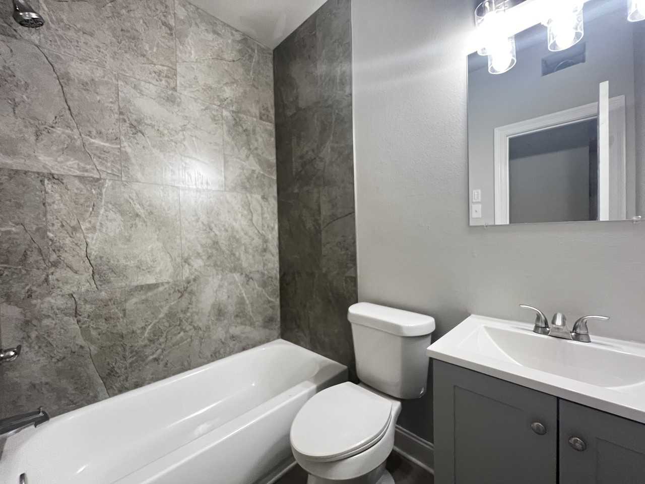 637 Iberville St - Photo 7 of 9