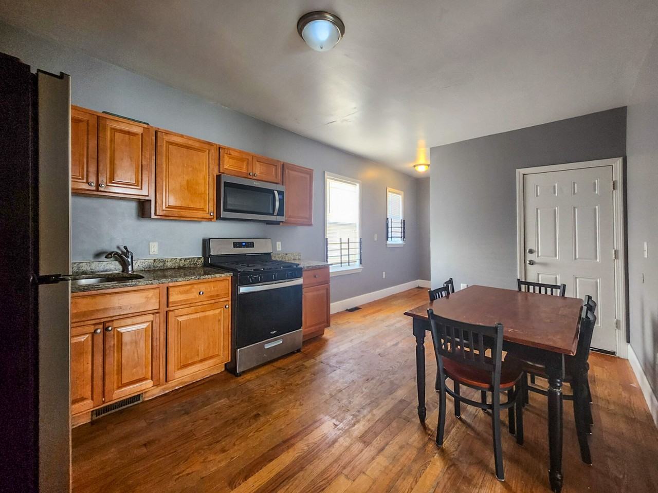 12 Fox St #3 - Photo 2 of 11