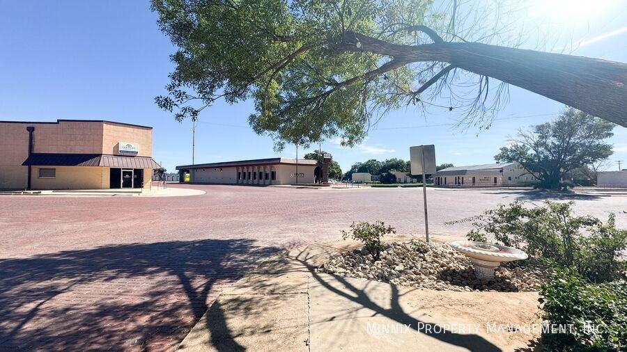 Southern Cross Apartments - Photo 3 of 25