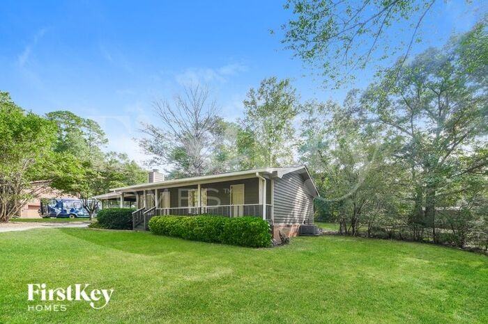 5705 Hiram Lithia Springs Rd - Photo 2 of 16