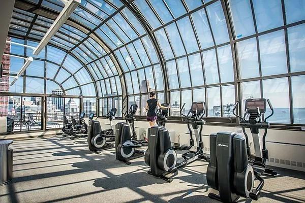 Rector Pl #4R - Photo 7 of 9