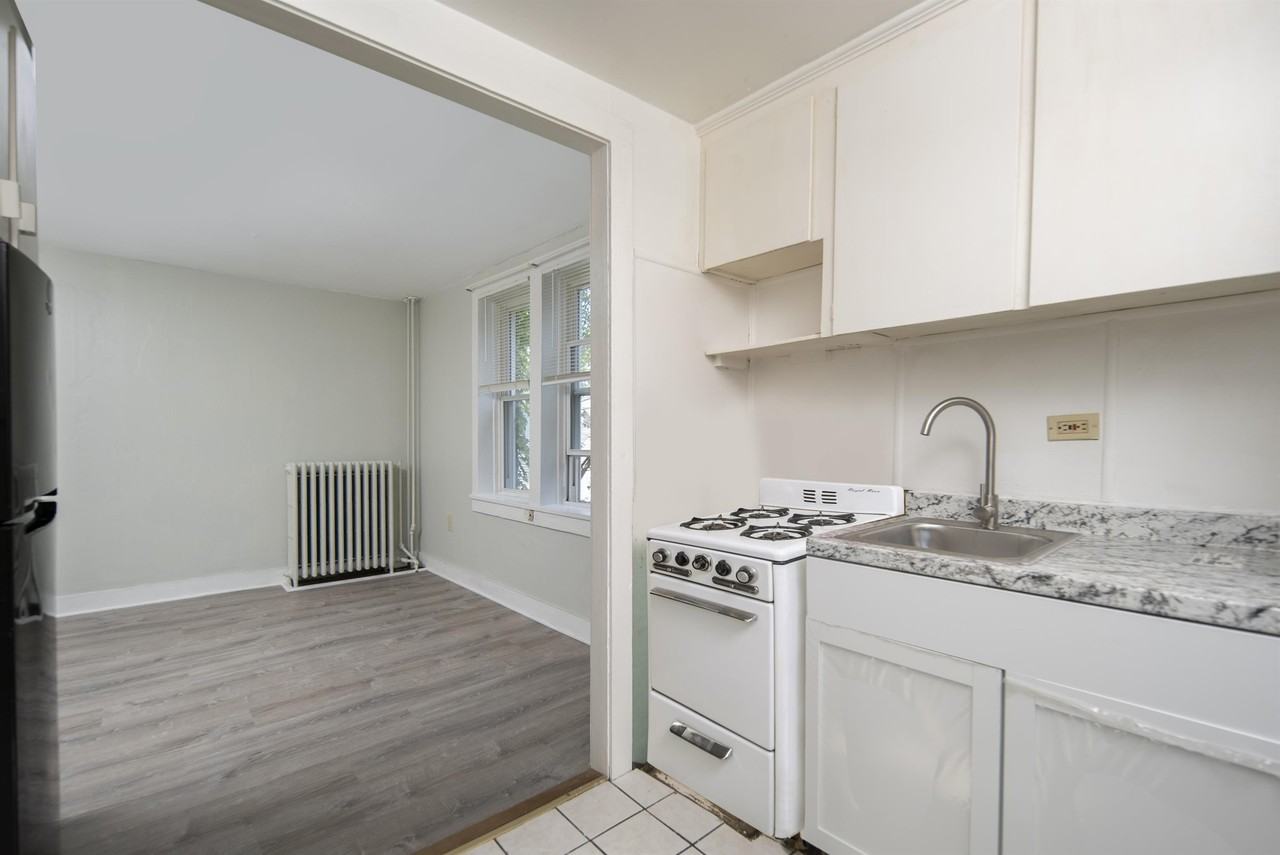 3 115th Street - Photo 3 of 21