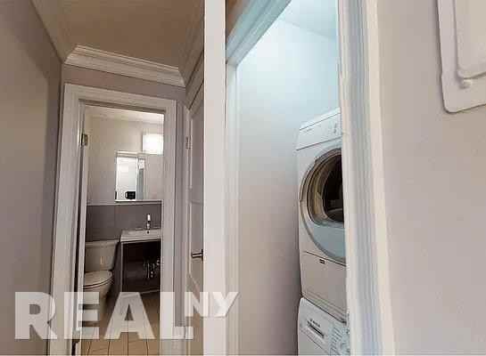 W 97th St #5H - Photo 4 of 5