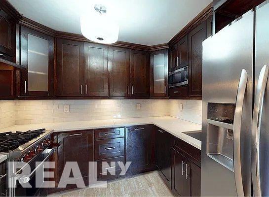 W 97th St #5H - Photo 5 of 5