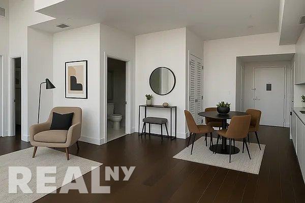 E 44th St #PHH - Photo 2 of 9